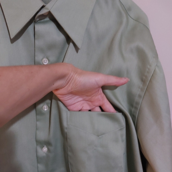 Geoffrey Beene satin cotton botton down nwt size 17 1/2 32/33 wrinkle free - Picture 4 of 6